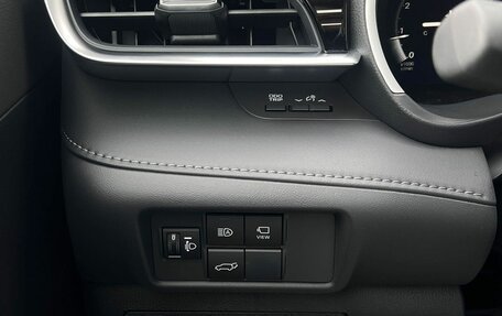 Toyota Highlander, 2025 год, 5 390 000 рублей, 15 фотография