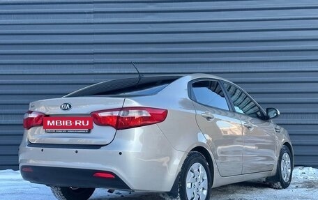 KIA Rio III рестайлинг, 2013 год, 725 000 рублей, 10 фотография