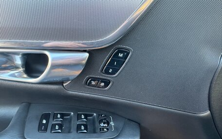 Volvo V90 Cross Country I рестайлинг, 2018 год, 3 090 000 рублей, 18 фотография