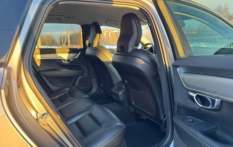 Volvo V90 Cross Country I рестайлинг, 2018 год, 3 090 000 рублей, 17 фотография