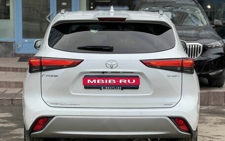 Toyota Highlander, 2025 год, 5 390 000 рублей, 6 фотография