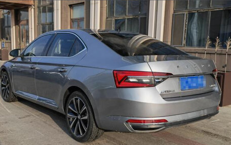 Skoda Superb III рестайлинг, 2022 год, 2 230 000 рублей, 6 фотография