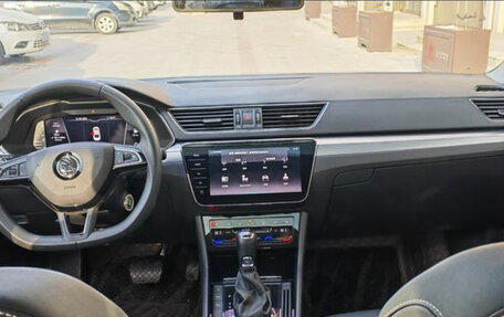 Skoda Superb III рестайлинг, 2022 год, 2 230 000 рублей, 17 фотография