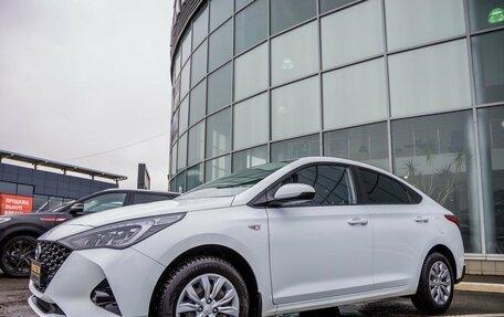 Hyundai Solaris II рестайлинг, 2021 год, 1 648 000 рублей, 3 фотография