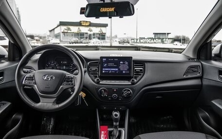 Hyundai Solaris II рестайлинг, 2021 год, 1 648 000 рублей, 23 фотография