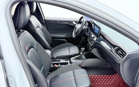 Ford Focus IV, 2022 год, 1 080 000 рублей, 8 фотография