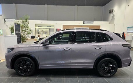 Volkswagen Tiguan, 2025 год, 4 940 000 рублей, 2 фотография