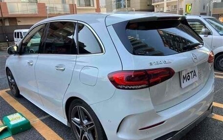 Mercedes-Benz B-Класс, 2021 год, 1 250 000 рублей, 5 фотография