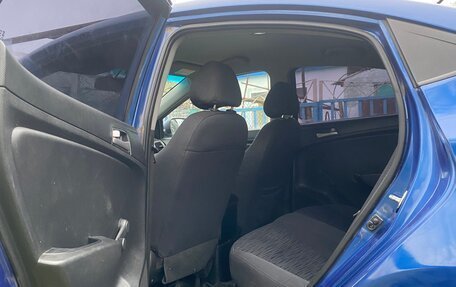 Hyundai Solaris II рестайлинг, 2015 год, 650 000 рублей, 16 фотография