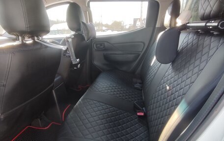 Mitsubishi L200 IV рестайлинг, 2022 год, 3 240 000 рублей, 7 фотография