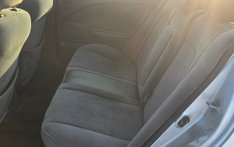 Toyota Avensis III рестайлинг, 1998 год, 335 000 рублей, 11 фотография