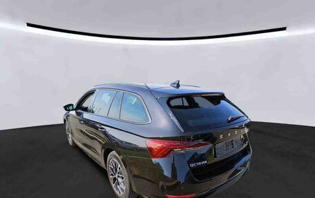 Skoda Octavia IV, 2022 год, 2 282 000 рублей, 4 фотография