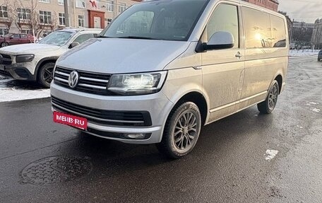 Volkswagen Caravelle T6 рестайлинг, 2016 год, 2 800 000 рублей, 8 фотография