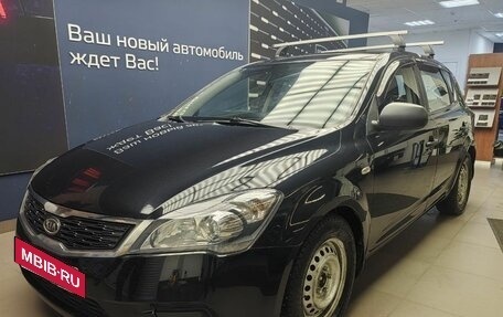 KIA cee'd I рестайлинг, 2010 год, 620 000 рублей, 2 фотография
