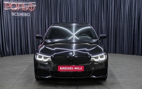 BMW 5 серия, 2018 год, 4 998 000 рублей, 2 фотография