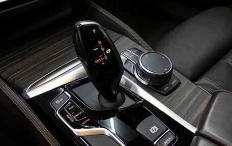 BMW 5 серия, 2018 год, 4 998 000 рублей, 19 фотография