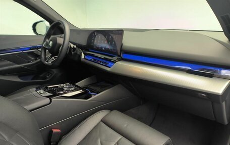 BMW 5 серия, 2025 год, 10 190 000 рублей, 7 фотография