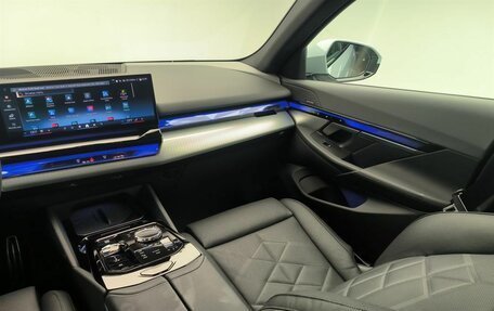 BMW 5 серия, 2025 год, 10 190 000 рублей, 12 фотография