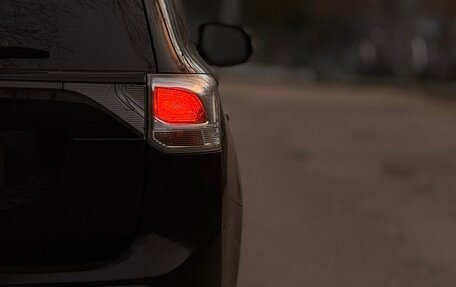 Mitsubishi Outlander III рестайлинг 3, 2012 год, 1 200 000 рублей, 7 фотография