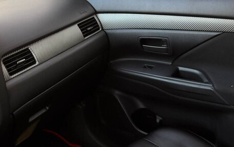 Mitsubishi Outlander III рестайлинг 3, 2012 год, 1 200 000 рублей, 10 фотография