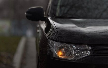 Mitsubishi Outlander III рестайлинг 3, 2012 год, 1 200 000 рублей, 9 фотография