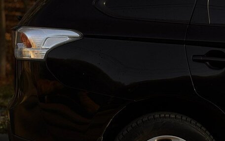 Mitsubishi Outlander III рестайлинг 3, 2012 год, 1 200 000 рублей, 12 фотография