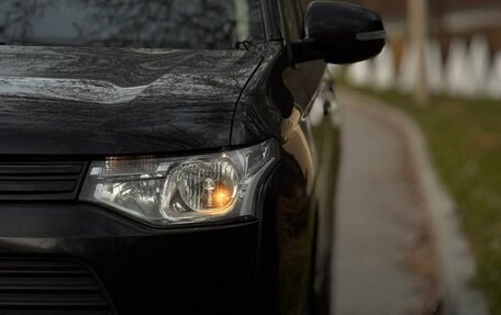 Mitsubishi Outlander III рестайлинг 3, 2012 год, 1 200 000 рублей, 20 фотография