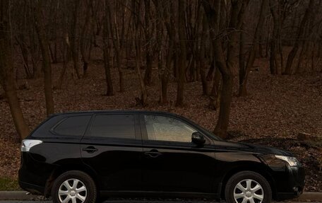 Mitsubishi Outlander III рестайлинг 3, 2012 год, 1 200 000 рублей, 33 фотография