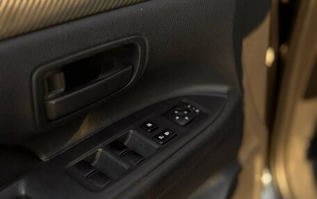 Mitsubishi Outlander III рестайлинг 3, 2012 год, 1 200 000 рублей, 29 фотография