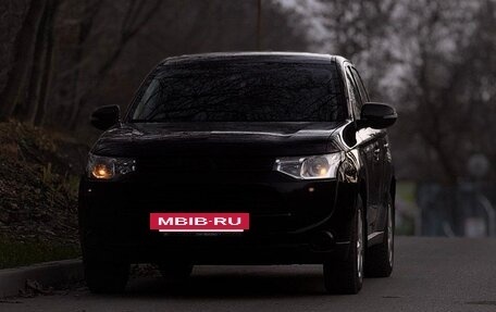 Mitsubishi Outlander III рестайлинг 3, 2012 год, 1 200 000 рублей, 27 фотография