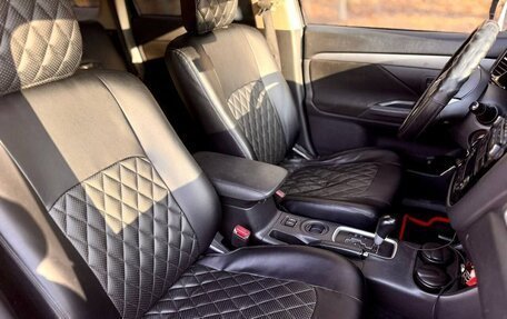 Mitsubishi Outlander III рестайлинг 3, 2012 год, 1 200 000 рублей, 39 фотография