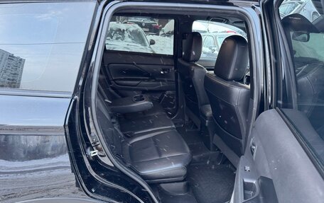 Mitsubishi Outlander III рестайлинг 3, 2021 год, 2 700 000 рублей, 10 фотография