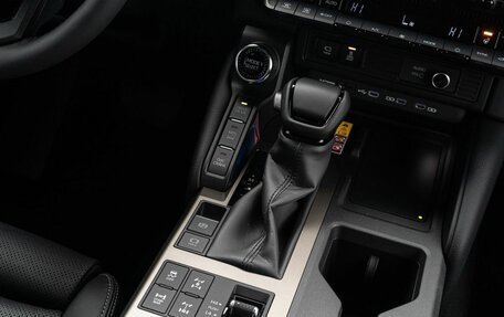 Toyota Land Cruiser Prado, 2025 год, 12 700 000 рублей, 22 фотография