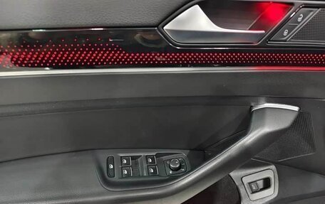 Volkswagen Passat B8 рестайлинг, 2022 год, 1 900 000 рублей, 4 фотография