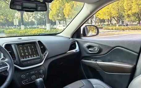 Jeep Cherokee, 2021 год, 1 795 000 рублей, 20 фотография