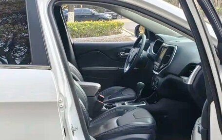 Jeep Cherokee, 2021 год, 1 795 000 рублей, 14 фотография