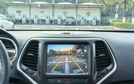 Jeep Cherokee, 2021 год, 1 795 000 рублей, 25 фотография