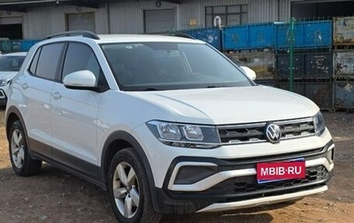 Volkswagen T-Roc I, 2023 год, 1 600 000 рублей, 1 фотография