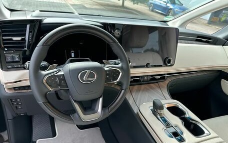 Lexus LM, 2025 год, 17 800 788 рублей, 12 фотография