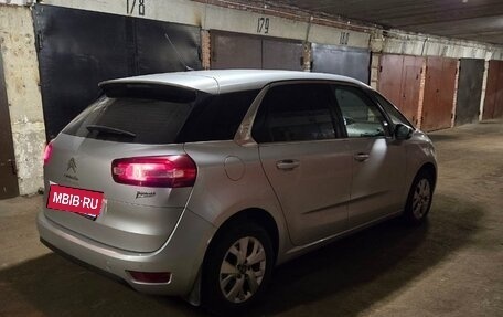 Citroen C4 Picasso II рестайлинг, 2014 год, 1 050 000 рублей, 16 фотография