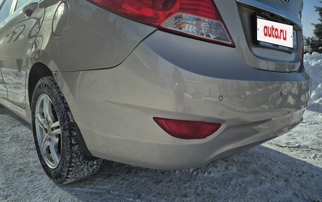 Hyundai Solaris II рестайлинг, 2011 год, 800 000 рублей, 4 фотография