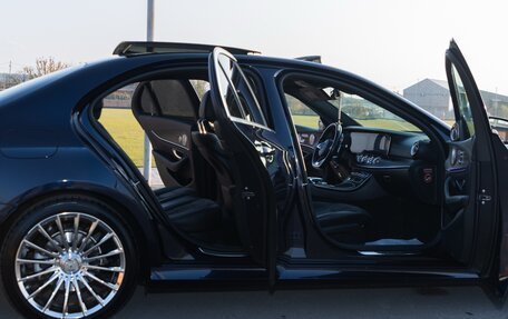 Mercedes-Benz E-Класс, 2017 год, 3 750 000 рублей, 3 фотография