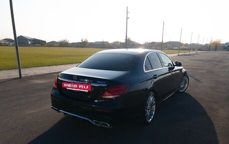 Mercedes-Benz E-Класс, 2017 год, 3 750 000 рублей, 24 фотография
