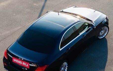 Mercedes-Benz E-Класс, 2017 год, 3 750 000 рублей, 28 фотография