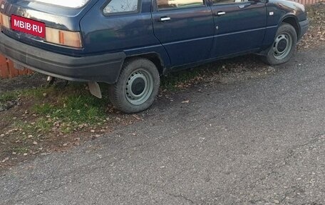 ИЖ 2126 «Ода», 2004 год, 97 000 рублей, 2 фотография