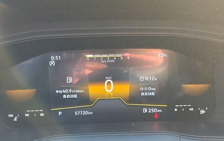 Volkswagen T-Roc I, 2023 год, 1 600 000 рублей, 4 фотография