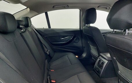 BMW 3 серия, 2017 год, 2 200 000 рублей, 17 фотография