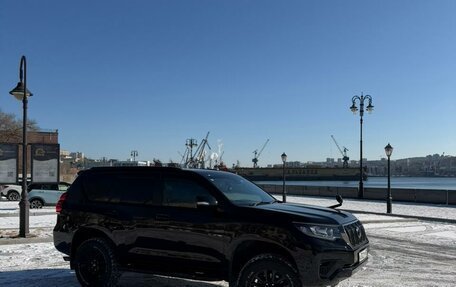 Toyota Land Cruiser Prado 150 рестайлинг 2, 2021 год, 6 350 000 рублей, 4 фотография