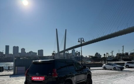 Toyota Land Cruiser Prado 150 рестайлинг 2, 2021 год, 6 350 000 рублей, 10 фотография