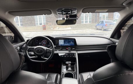 Hyundai Elantra, 2023 год, 2 600 000 рублей, 6 фотография